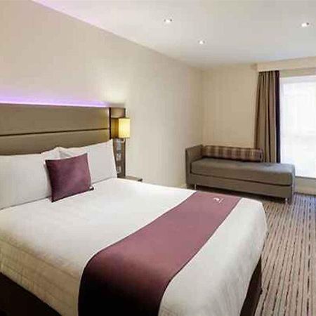 Premier Inn Premier Inn Saffron Walden Exterior foto